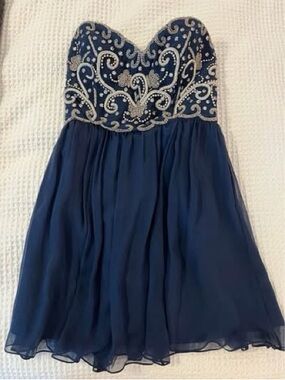 Sean Collection Beaded Strapless Cocktail Dress Size 8